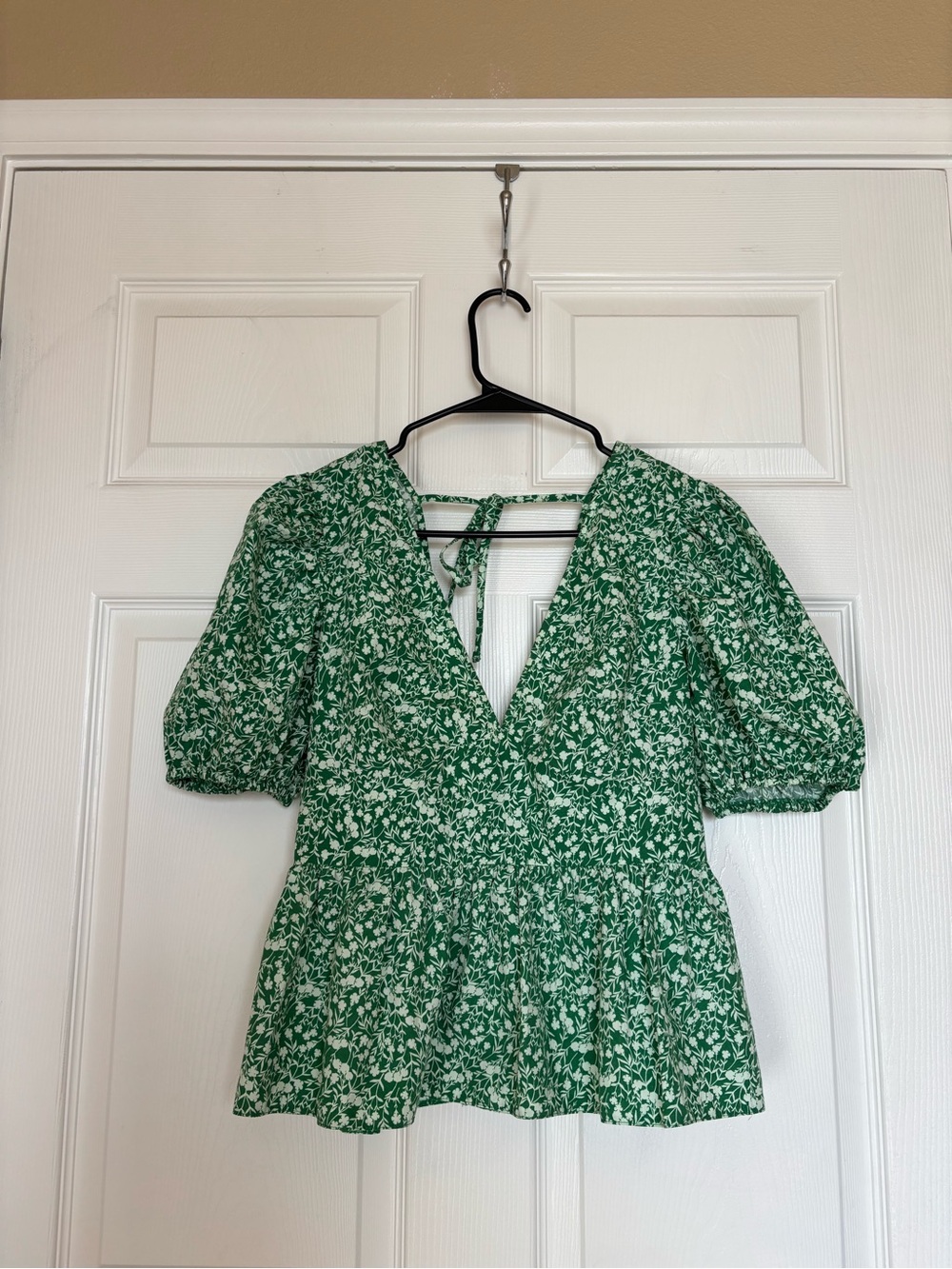 Topshop Ditsy Floral Print Puff Sleeves Peplum Cotton Blouse NWT Size 6